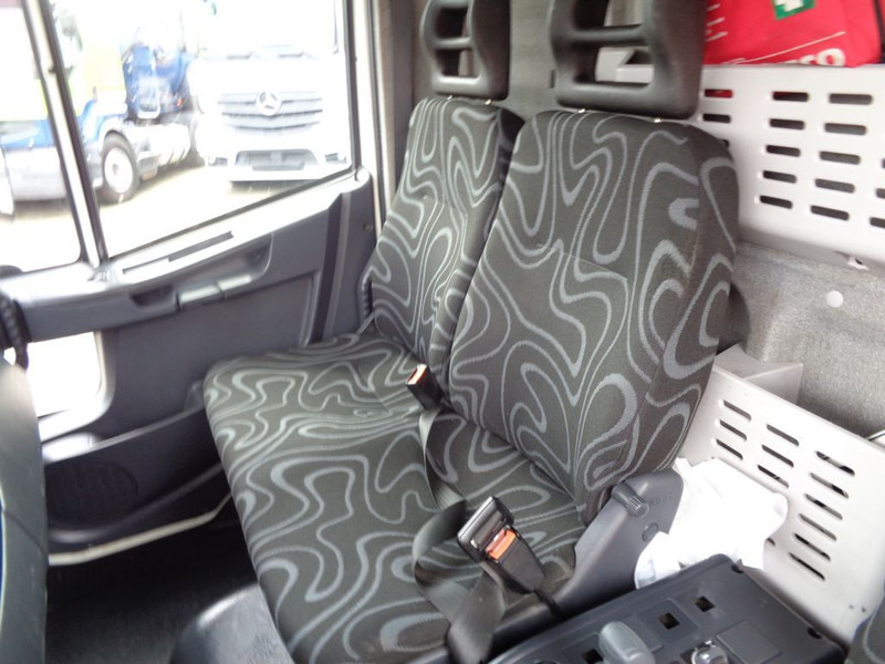 Caminhão chassi Iveco EuroCargo 80E18 + PTO + Euro 5 + blad-blad: foto 13
