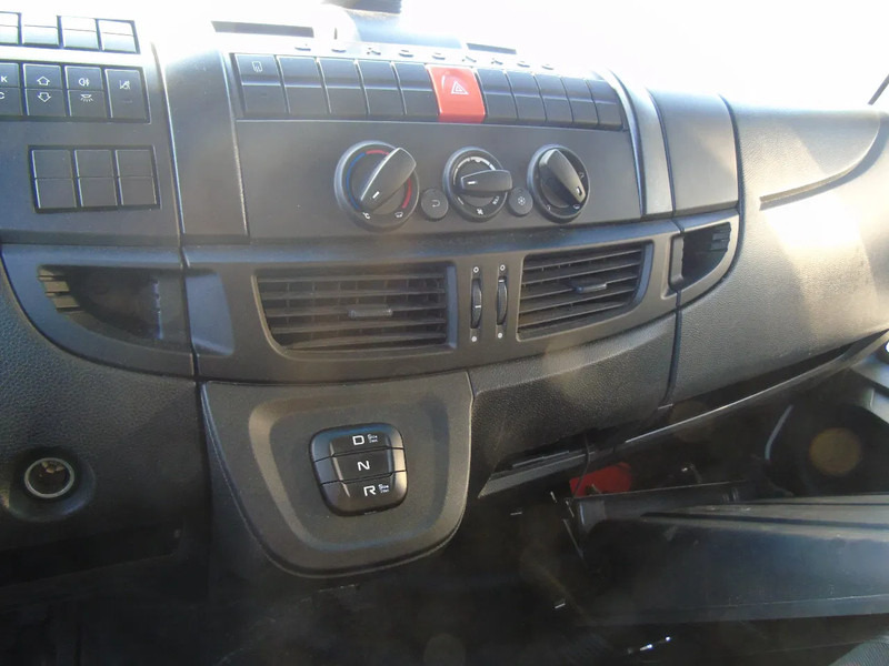 Iveco Eurocargo 120E19 + euro 6 + lift + BROKEN ENGINE - Caminhão furgão: foto 5 Iveco Eurocargo 120E19 + euro 6 + lift + BROKEN ENGINE - Caminhão furgão: foto 5