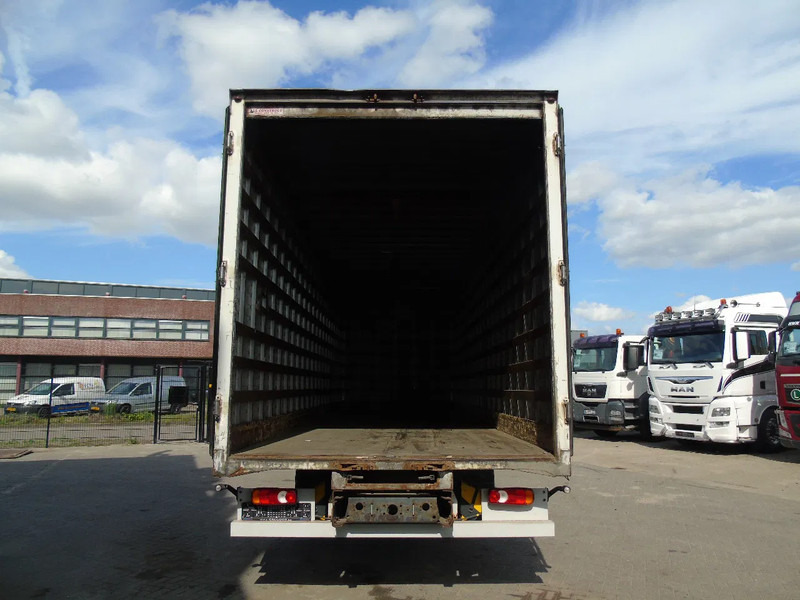 Iveco Eurocargo 120E25 + EURO 6 + 196.000KM! - Caminhão furgão: foto 5 Iveco Eurocargo 120E25 + EURO 6 + 196.000KM! - Caminhão furgão: foto 5