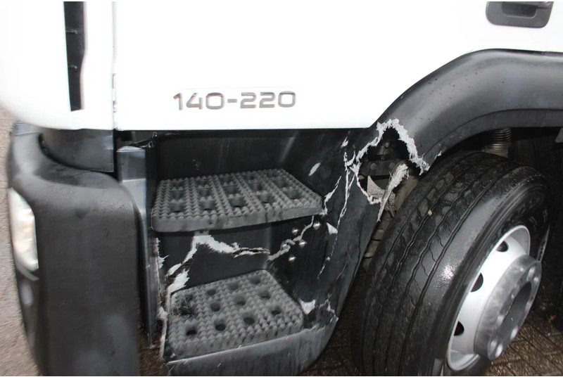 Caminhão frigorífico Iveco Eurocargo 140e22 + EURO 6 + LOW KM + chereau: foto 10