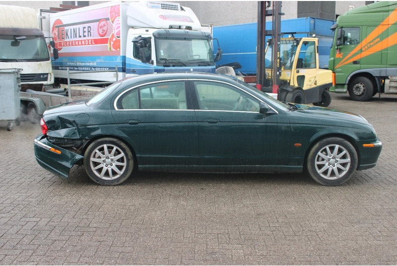 Jaguar S-TYPE 3.0 V6 EXECUTIVE +EURO 3 - Sedã: foto 4 Jaguar S-TYPE 3.0 V6 EXECUTIVE +EURO 3 - Sedã: foto 4