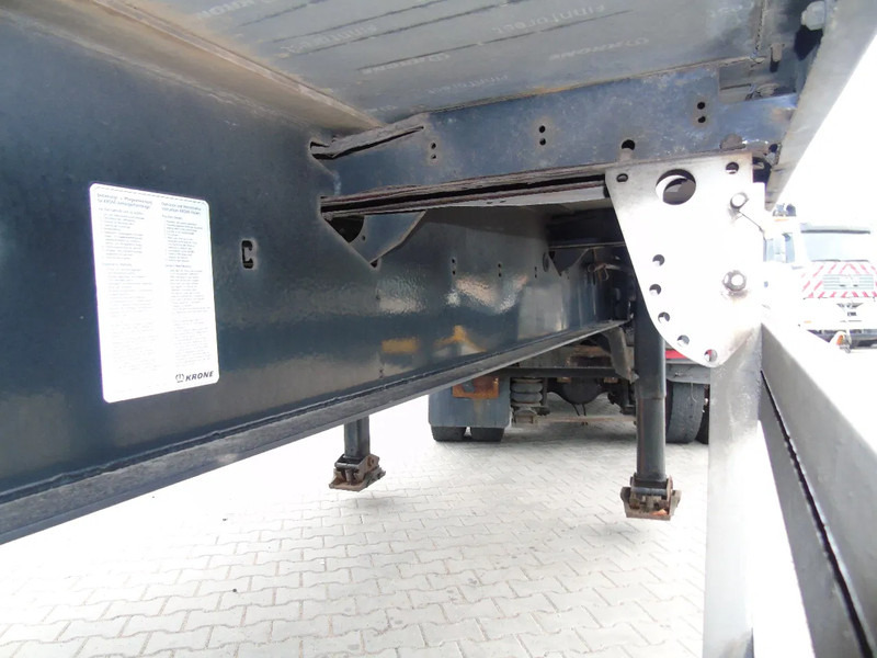 Krone 3xAXLE SAF - Semireboque furgão: foto 5 Krone 3xAXLE SAF - Semireboque furgão: foto 5