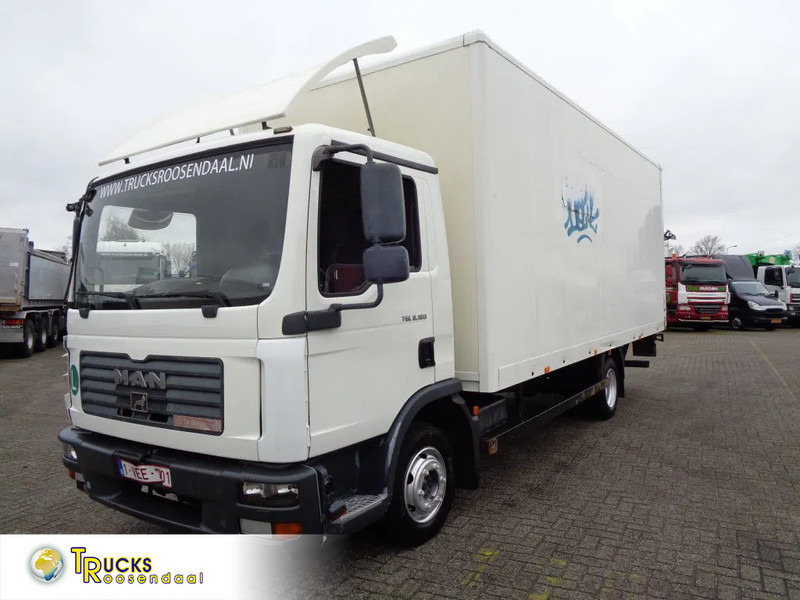 MAN TGL 8.180 TGL 8.180 + MANUAL + Lift - Caminhão furgão: foto 1 MAN TGL 8.180 TGL 8.180 + MANUAL + Lift - Caminhão furgão: foto 1
