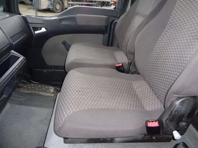 MAN TGL 8.180 TGL 8.180 + MANUAL + Lift - Caminhão furgão: foto 5 MAN TGL 8.180 TGL 8.180 + MANUAL + Lift - Caminhão furgão: foto 5