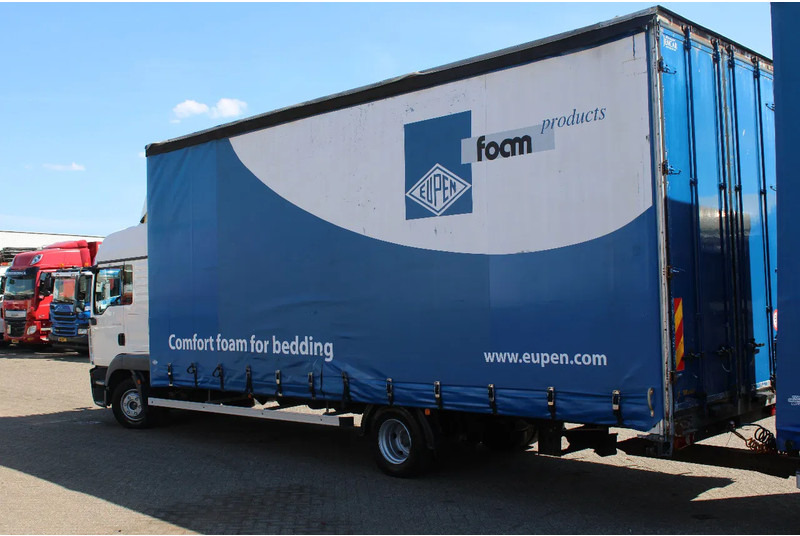 MAN TGL 8.210 + TRAILER + SLEEPCAB COMBI - Caminhão com lona: foto 3 MAN TGL 8.210 + TRAILER + SLEEPCAB COMBI - Caminhão com lona: foto 3