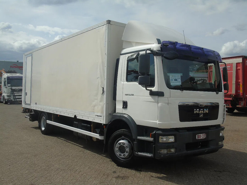MAN TGM 15.250 + MANUAL + EURO 5 + LIFT - Caminhão furgão: foto 3 MAN TGM 15.250 + MANUAL + EURO 5 + LIFT - Caminhão furgão: foto 3