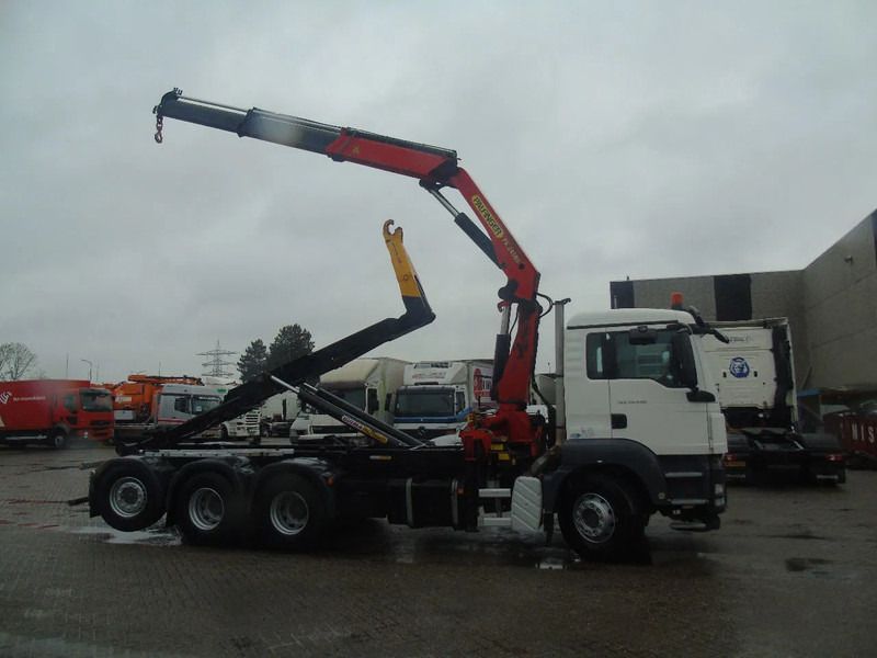 MAN TGS 35.440 + PALFINGER 24500 + 8X4 + EURO 5 + REMOTE - Caminhão polibenne, Caminhão grua: foto 4 MAN TGS 35.440 + PALFINGER 24500 + 8X4 + EURO 5 + REMOTE - Caminhão polibenne, Caminhão grua: foto 4