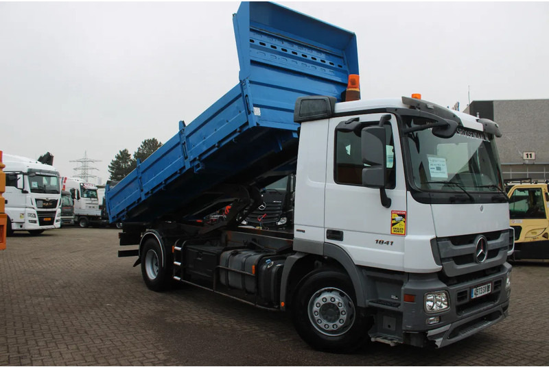 Mercedes-Benz Actros 1941 + TIPPER + spring - Caminhão basculante: foto 3 Mercedes-Benz Actros 1941 + TIPPER + spring - Caminhão basculante: foto 3