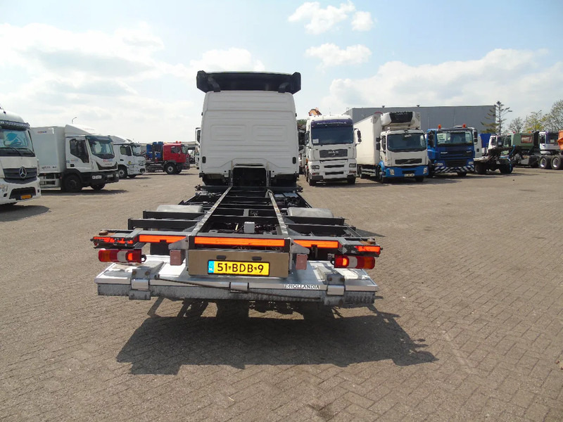 Mercedes-Benz Atego 1218 + EURO 6 + 5 PERS + BDF + LIFT - Caminhão transportador de contêineres/ Caixa móvel: foto 5 Mercedes-Benz Atego 1218 + EURO 6 + 5 PERS + BDF + LIFT - Caminhão transportador de contêineres/ Caixa móvel: foto 5