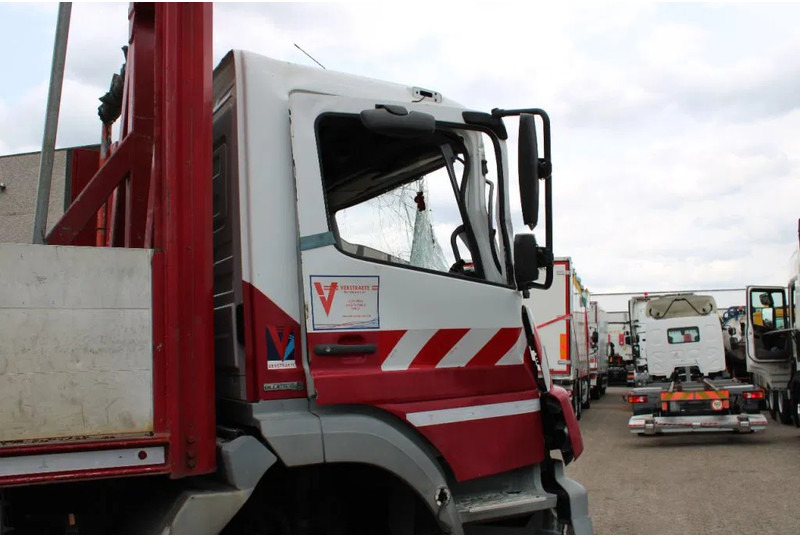 Caminhão chassi, Caminhão grua Mercedes-Benz Axor 2633 + 6x2 + euro 5 + manual: foto 13