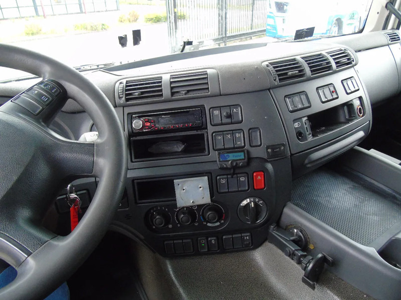 Tractor DAF CF 400: foto 11