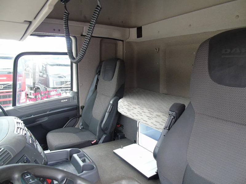Tractor DAF CF 400: foto 10