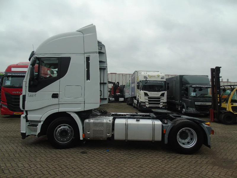 Iveco Stralis 420 + euro 6 - Tractor: foto 4 Iveco Stralis 420 + euro 6 - Tractor: foto 4