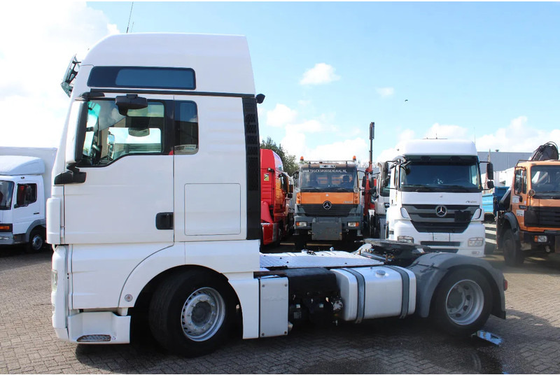 MAN TGX 18.440 + euro 5 + XXL - Tractor: foto 4 MAN TGX 18.440 + euro 5 + XXL - Tractor: foto 4