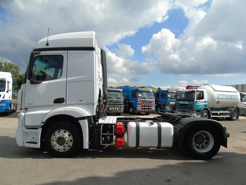 Mercedes-Benz Actros 1843 + RETARDER!! + EURO 6 + ADR - Tractor: foto 3 Mercedes-Benz Actros 1843 + RETARDER!! + EURO 6 + ADR - Tractor: foto 3