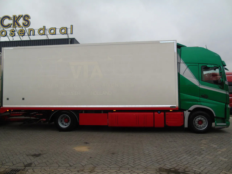 Volvo FH 460 + TRS + COMBI + EURO 6 - Caminhão frigorífico: foto 3 Volvo FH 460 + TRS + COMBI + EURO 6 - Caminhão frigorífico: foto 3