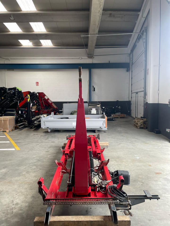 Multilift XR 10 S 36 - Contentor basculante: foto 4 Multilift XR 10 S 36 - Contentor basculante: foto 4