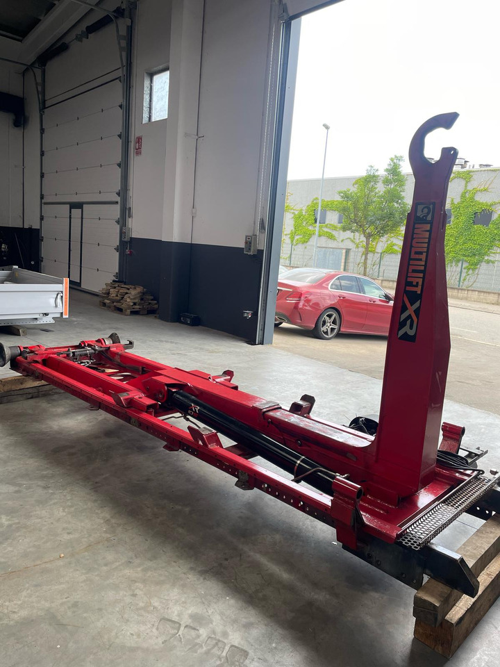 Multilift XR 10 S 36 - Contentor basculante: foto 2 Multilift XR 10 S 36 - Contentor basculante: foto 2