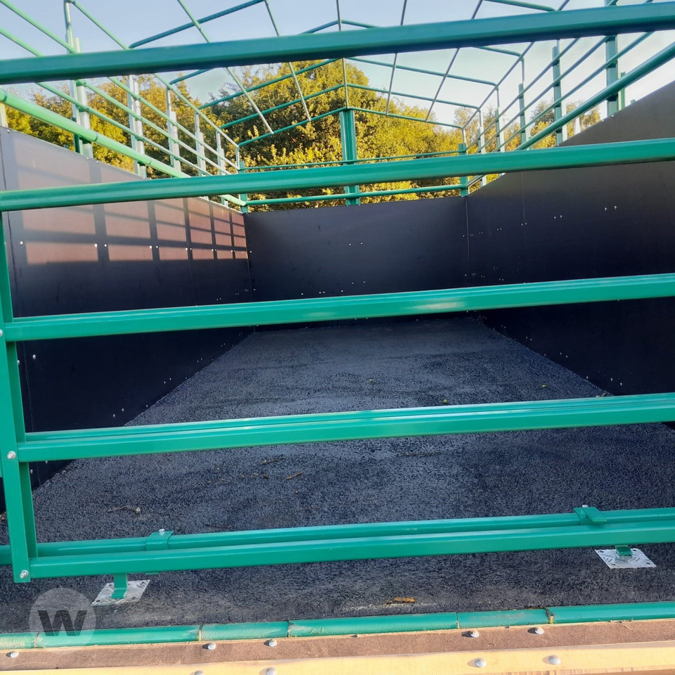 Knies VA 10 - Reboque transporte de gado: foto 4 Knies VA 10 - Reboque transporte de gado: foto 4