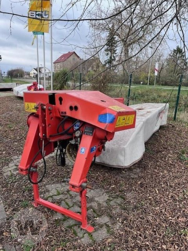 Kuhn GMD 802 Lift Control - Gadanheira: foto 1 Kuhn GMD 802 Lift Control - Gadanheira: foto 1