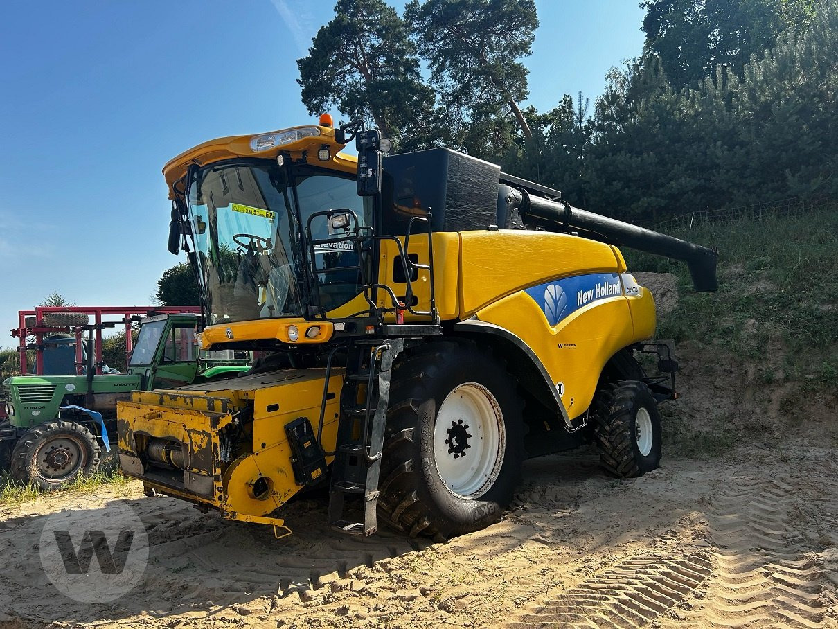 New Holland CR 9070 ELEV - Trator: foto 3 New Holland CR 9070 ELEV - Trator: foto 3