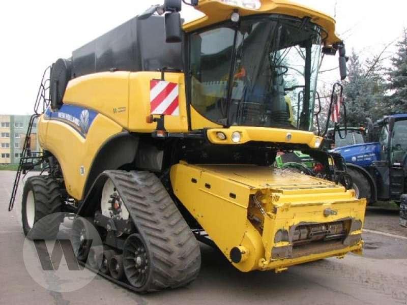New Holland CR 9090 SCR - Ceifeira debulhadora: foto 2 New Holland CR 9090 SCR - Ceifeira debulhadora: foto 2