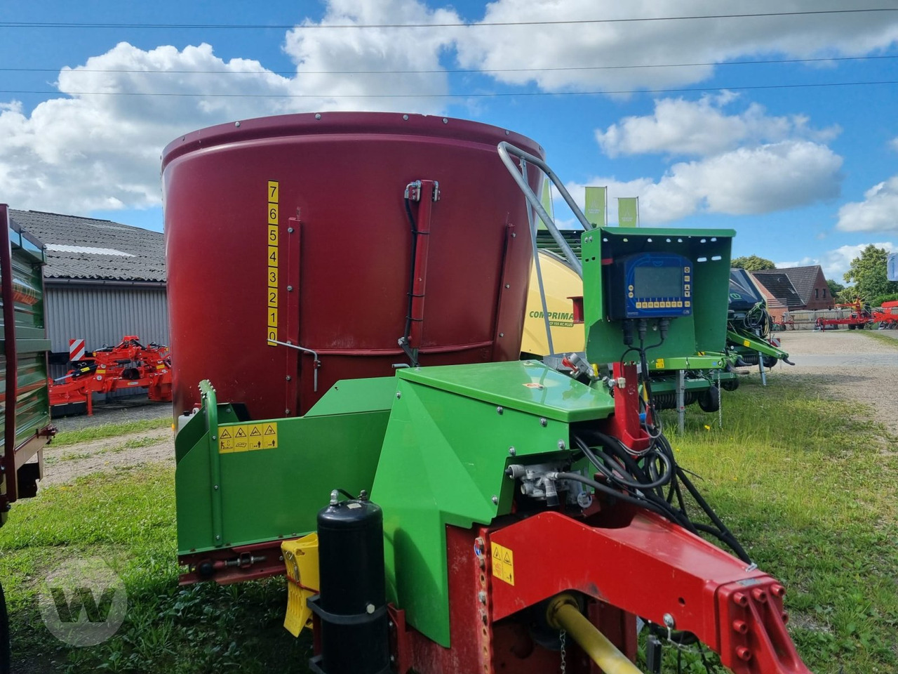 Strautmann Verti Mix 2401 Double - Misturadora Alimentadora: foto 3 Strautmann Verti Mix 2401 Double - Misturadora Alimentadora: foto 3