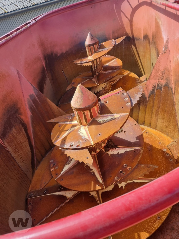 Strautmann Verti Mix 2401 Double - Misturadora Alimentadora: foto 5 Strautmann Verti Mix 2401 Double - Misturadora Alimentadora: foto 5