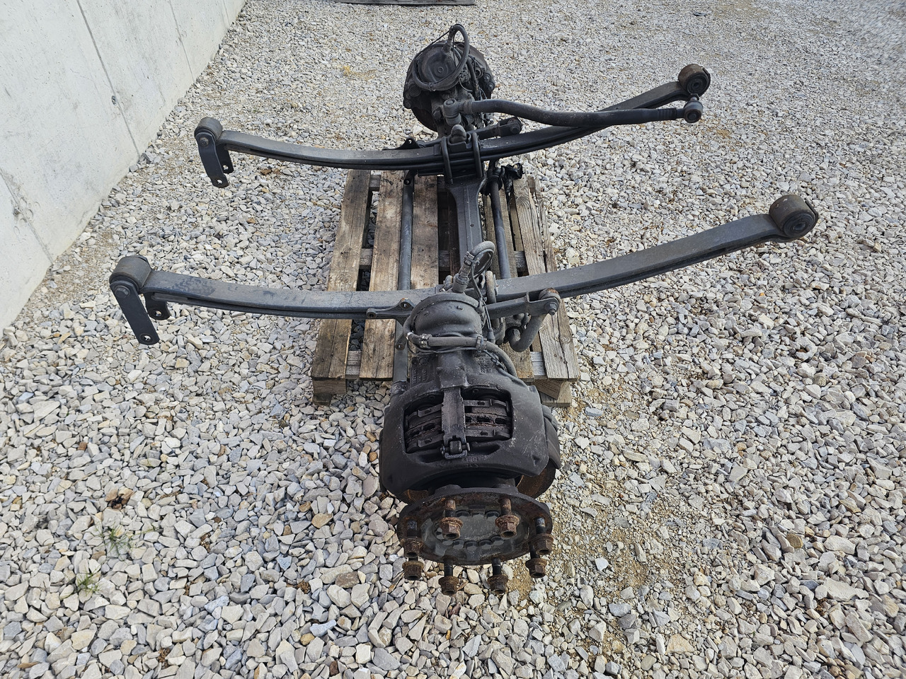 MERCEDES ATEGO MP4 12.XXX EURO 6 / COMPLETE FRONT AXLE - Eixo dianteiro: foto 3 MERCEDES ATEGO MP4 12.XXX EURO 6 / COMPLETE FRONT AXLE - Eixo dianteiro: foto 3