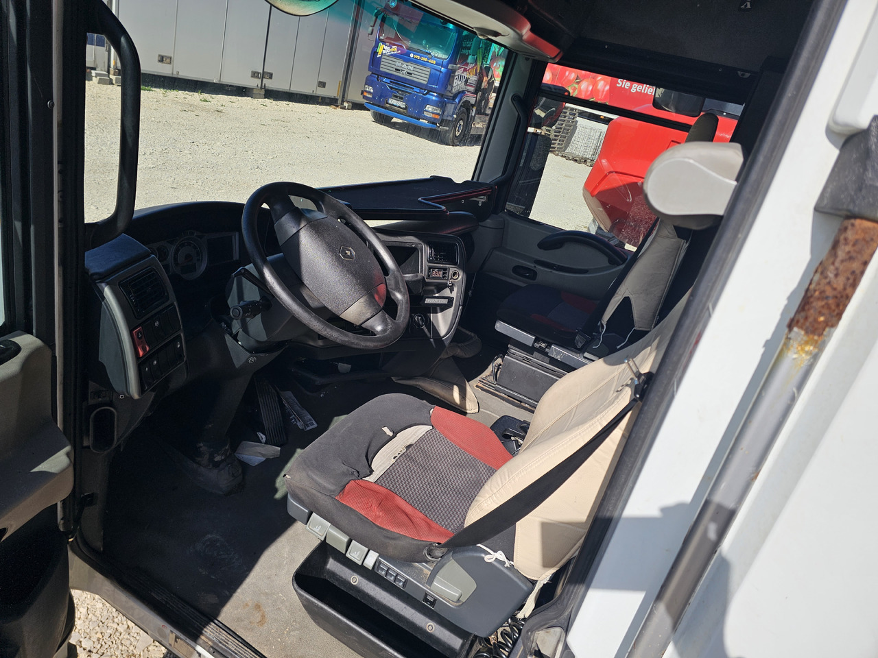 RENAULT MAGNUM DXI VEGA LIFT / COMPLETE CABINE - Cabine: foto 5 RENAULT MAGNUM DXI VEGA LIFT / COMPLETE CABINE - Cabine: foto 5