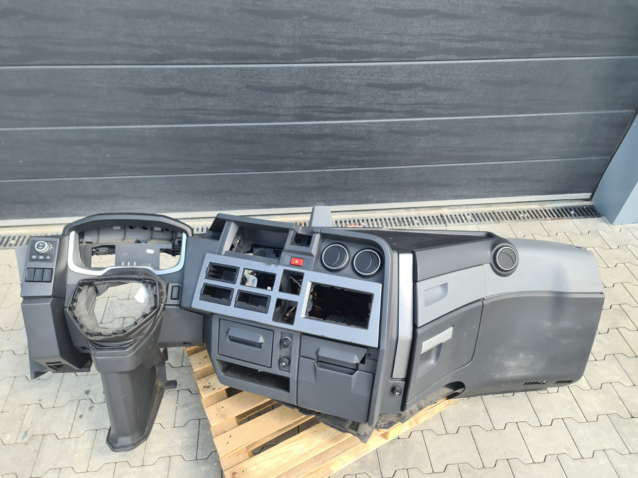 RENAULT RANGE T / COMPLETE DASHBOARD - Painel de instrumentos: foto 1 RENAULT RANGE T / COMPLETE DASHBOARD - Painel de instrumentos: foto 1