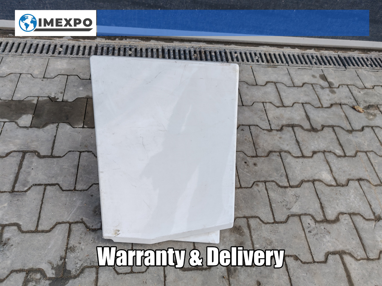 RENAULT RANGE T EURO 6 / HIGH CAB / LEFT SPOILER EXTENDER - Aerodinâmica/ Aerofólio: foto 1 RENAULT RANGE T EURO 6 / HIGH CAB / LEFT SPOILER EXTENDER - Aerodinâmica/ Aerofólio: foto 1