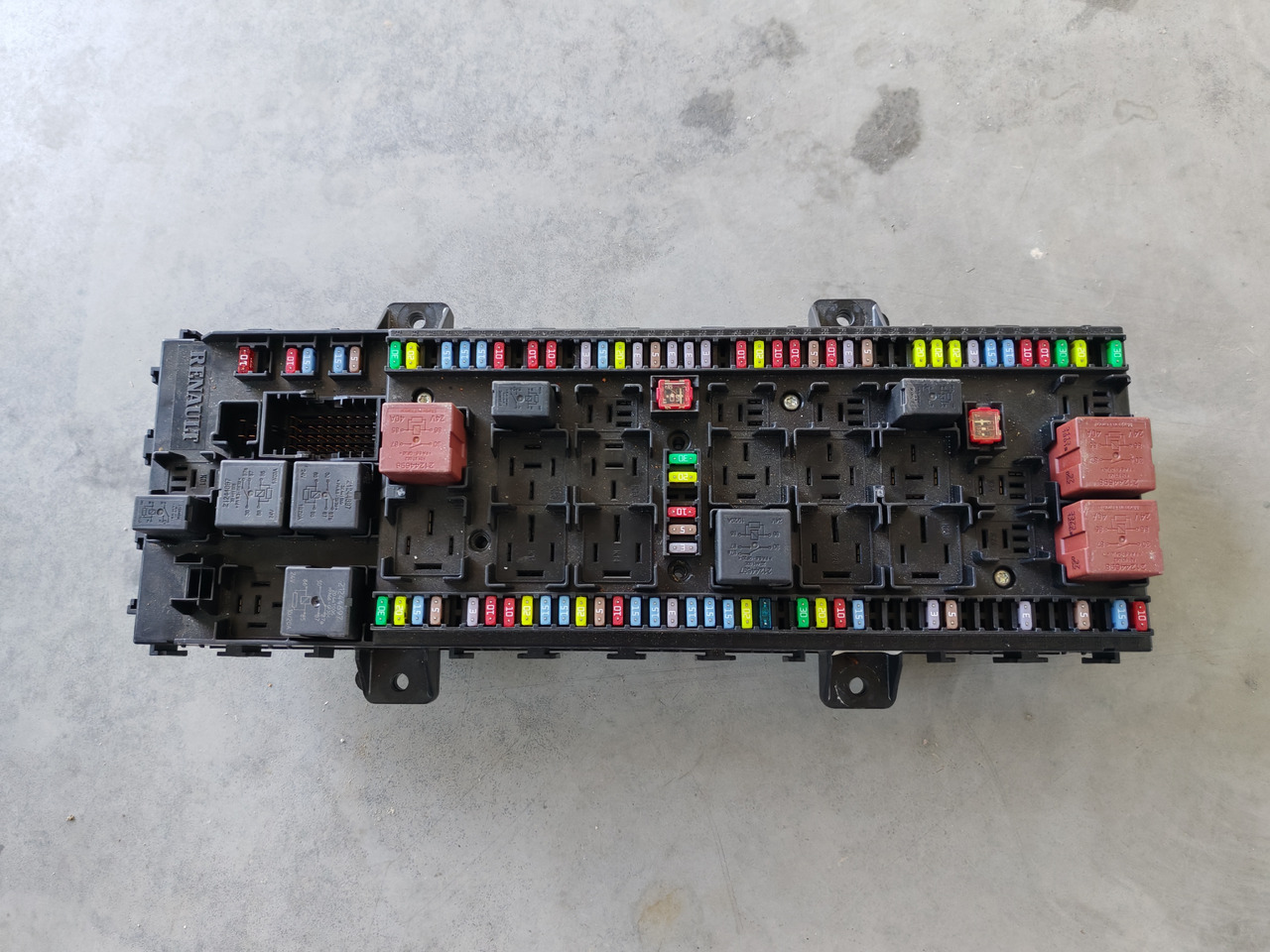 RENAULT RANGE T / FUSE BOX / 21939524 P02 - Fusível: foto 2 RENAULT RANGE T / FUSE BOX / 21939524 P02 - Fusível: foto 2
