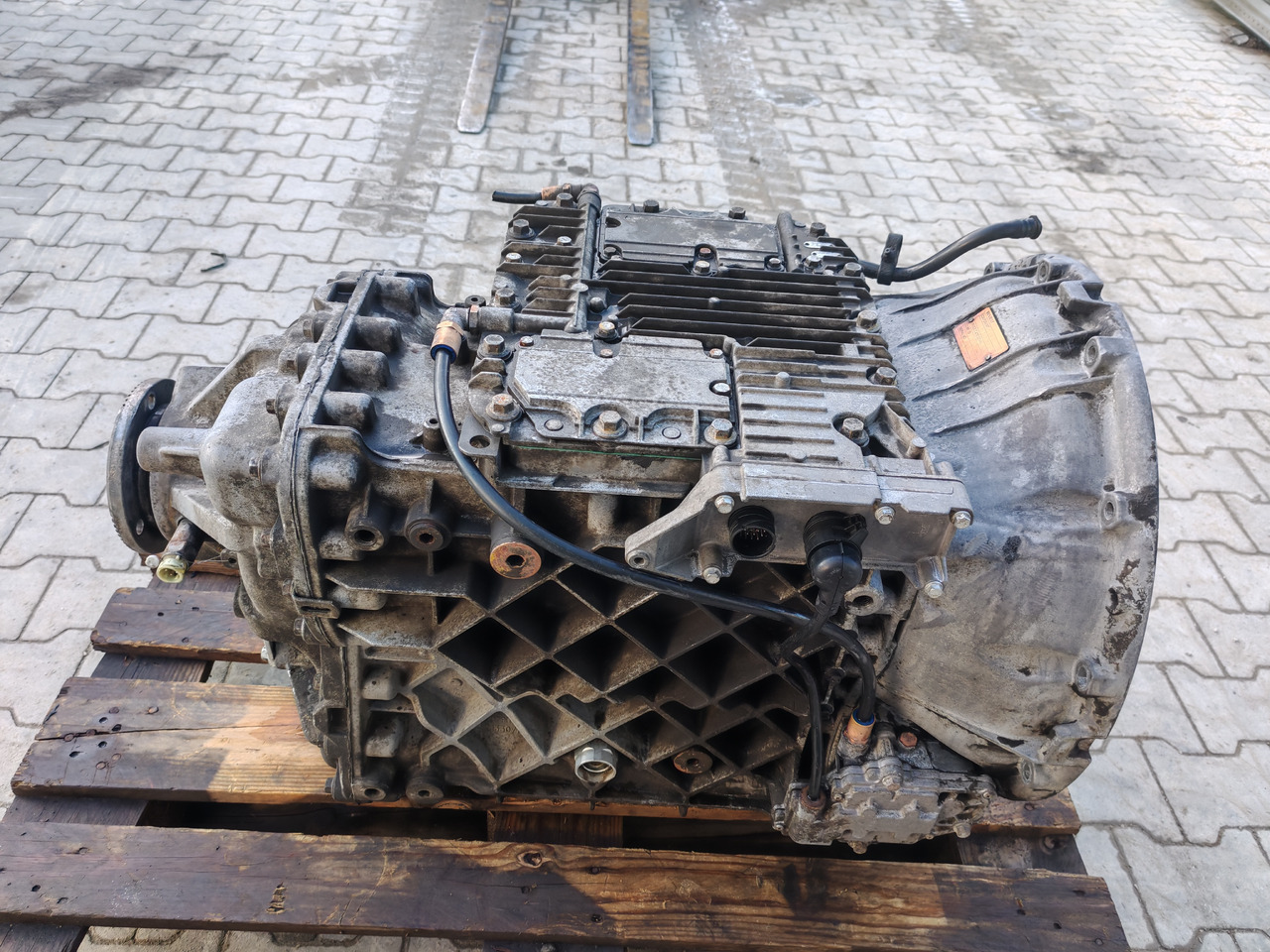 RENAULT VOLVO / AT2412D I-SHIFT COMPLETE GEARBOX / 3190584 - Caixa de câmbio: foto 5 RENAULT VOLVO / AT2412D I-SHIFT COMPLETE GEARBOX / 3190584 - Caixa de câmbio: foto 5