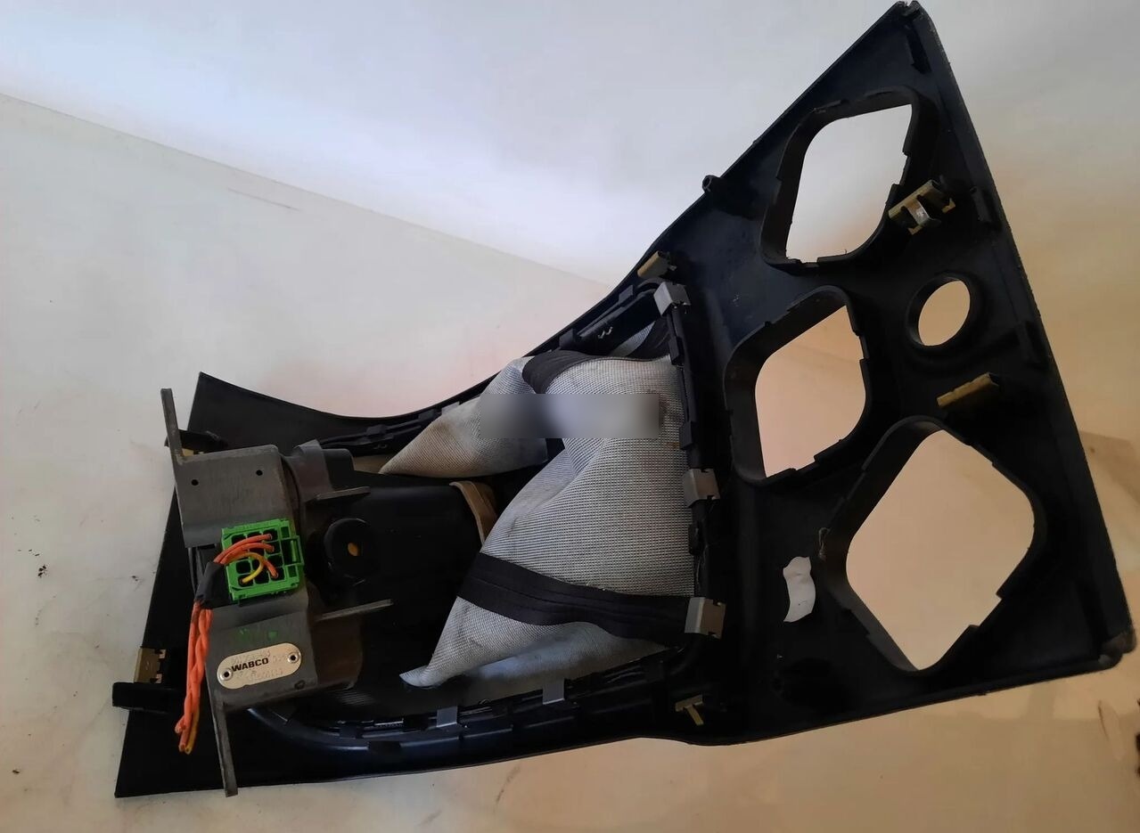 Renault Joystick lewarek zmiany biegów RENAULT MAGNUM DXI 12 Renault truck - Caixa de câmbio de Caminhão: foto 4 Renault Joystick lewarek zmiany biegów RENAULT MAGNUM DXI 12 Renault truck - Caixa de câmbio de Caminhão: foto 4