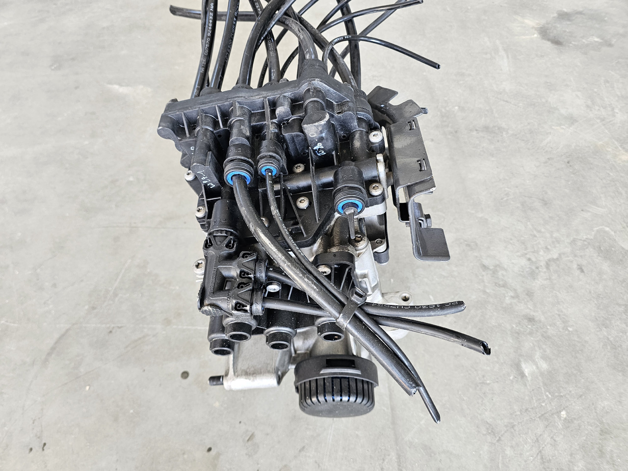 SCANIA APS AIR DRYIER VALVE / 2608040 / WORLDWIDE DELIVERY - Válvula de freio: foto 5 SCANIA APS AIR DRYIER VALVE / 2608040 / WORLDWIDE DELIVERY - Válvula de freio: foto 5