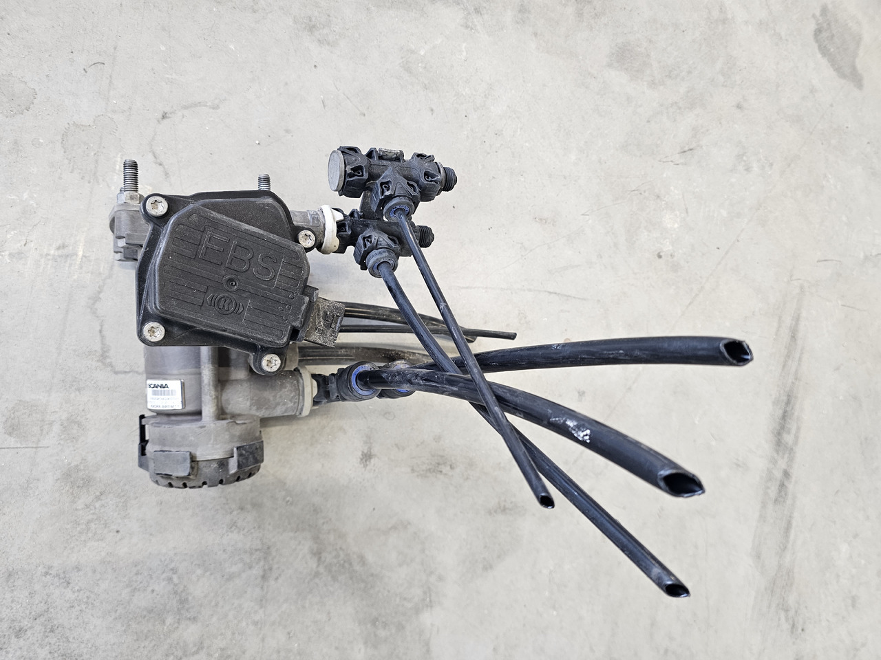 SCANIA S, R, P, G / EBS VALVE / 2199282 / K103131 - Válvula de freio: foto 2 SCANIA S, R, P, G / EBS VALVE / 2199282 / K103131 - Válvula de freio: foto 2