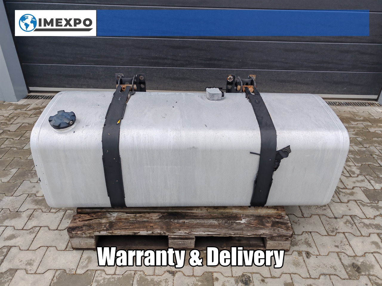 VOLVO RENAULT / ALU FUEL TANK / 150x67x56 / 430L / 21889350 - Tanque de combustível: foto 1 VOLVO RENAULT / ALU FUEL TANK / 150x67x56 / 430L / 21889350 - Tanque de combustível: foto 1