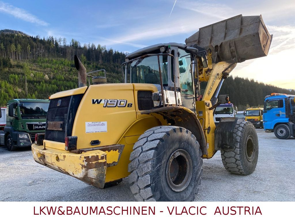 New Holland W190 B New Holland W190 B - Carregadeira de rodas: foto 4 New Holland W190 B New Holland W190 B - Carregadeira de rodas: foto 4