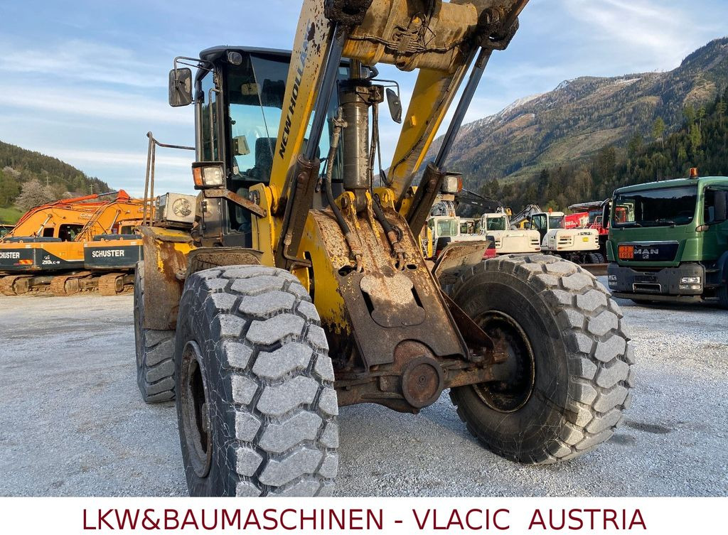 New Holland W190 B New Holland W190 B - Carregadeira de rodas: foto 3 New Holland W190 B New Holland W190 B - Carregadeira de rodas: foto 3