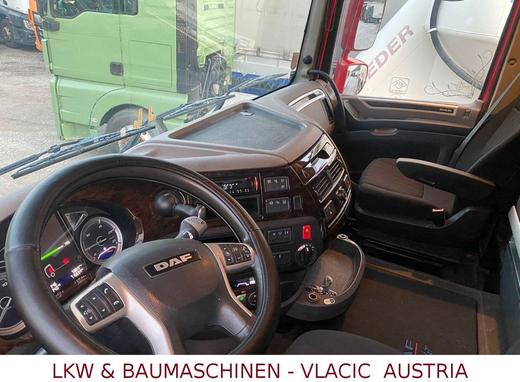 DAF XF480 / Retarder / SC /Nebenanrieb (Kipphydrlk.) DAF XF480 / Retarder / SC /Nebenanrieb (Kipphydrlk.) - Tractor: foto 5 DAF XF480 / Retarder / SC /Nebenanrieb (Kipphydrlk.) DAF XF480 / Retarder / SC /Nebenanrieb (Kipphydrlk.) - Tractor: foto 5