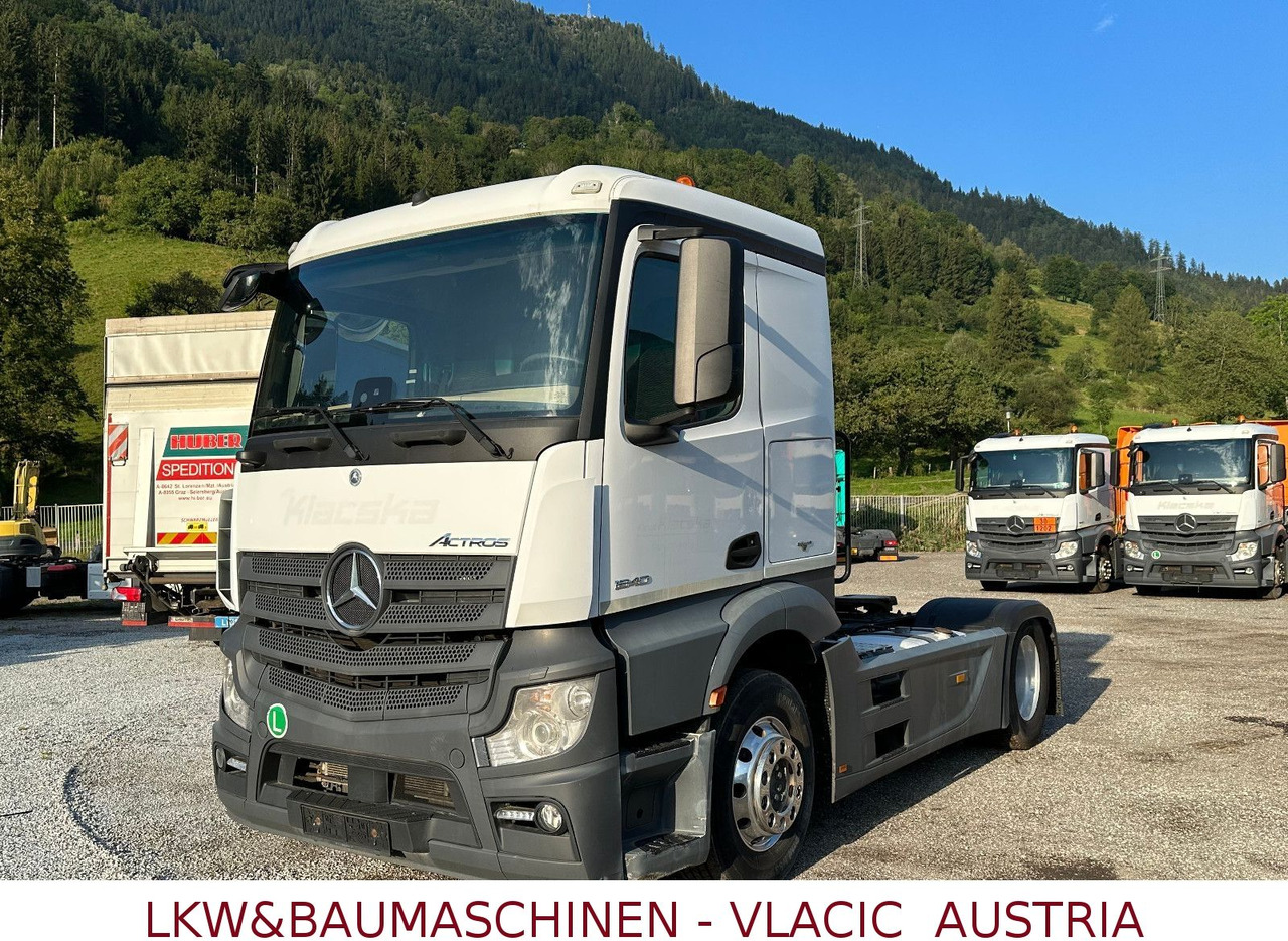 Mercedes-Benz Actros 1840 ADR ( 17 Stk. auf Lager 2017 jahr) - Tractor: foto 1 Mercedes-Benz Actros 1840 ADR ( 17 Stk. auf Lager 2017 jahr) - Tractor: foto 1