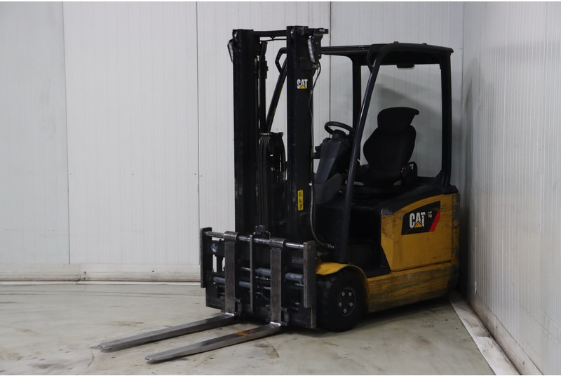 Caterpillar EP16ANT - Empilhadeira elétrica: foto 4 Caterpillar EP16ANT - Empilhadeira elétrica: foto 4