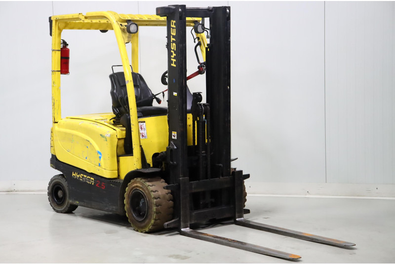 Hyster J2.5XN - Empilhadeira elétrica: foto 1 Hyster J2.5XN - Empilhadeira elétrica: foto 1