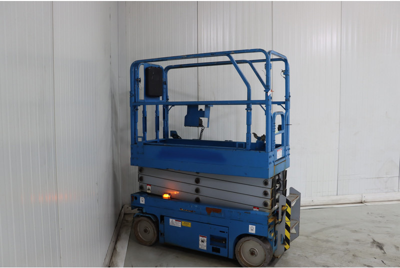 Mantall XE80N - Plataforma de Tijera/ Plataforma de tesoura: foto 5 Mantall XE80N - Plataforma de Tijera/ Plataforma de tesoura: foto 5