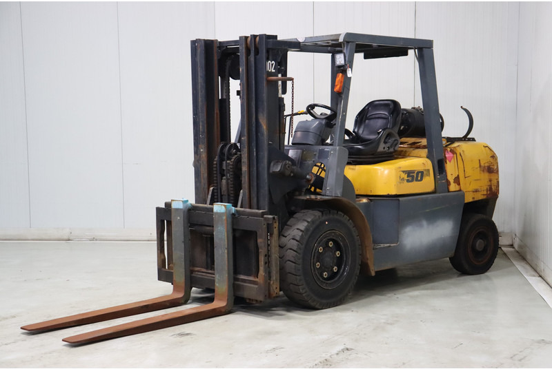 TCM FG50T9 - Empilhadeira a gás: foto 4 TCM FG50T9 - Empilhadeira a gás: foto 4