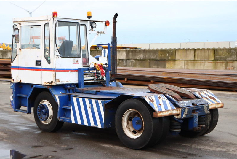 Terberg TRT89 - Tractor de terminal: foto 5 Terberg TRT89 - Tractor de terminal: foto 5