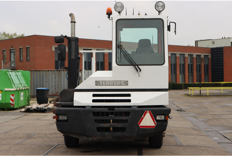 Terberg YT180 - Tractor de terminal: foto 5 Terberg YT180 - Tractor de terminal: foto 5