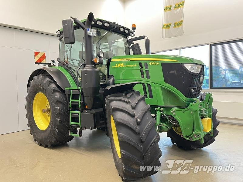 John Deere 6230R mit CommandPro - Trator: foto 2 John Deere 6230R mit CommandPro - Trator: foto 2