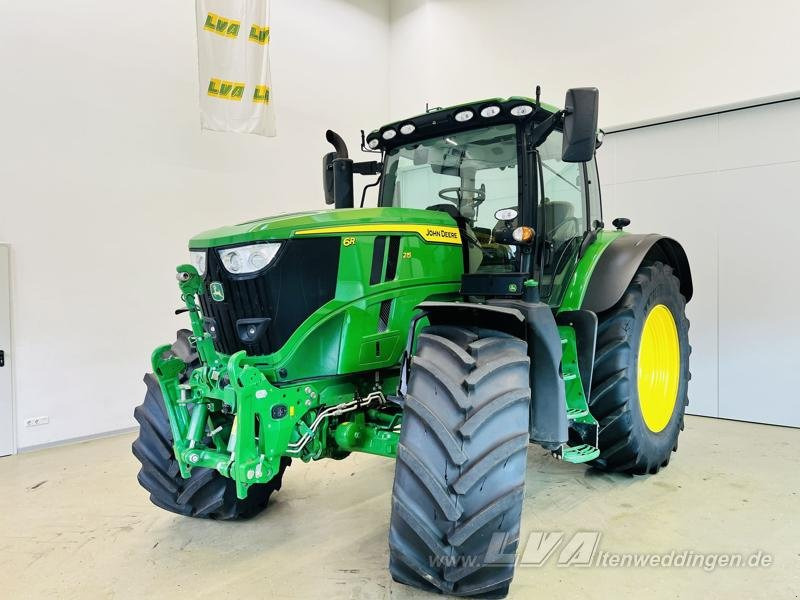 John Deere 6R 215 - Trator: foto 1 John Deere 6R 215 - Trator: foto 1